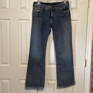 Worn once! Silver Ladies bootcut Jeans- very soft denim- size 34. Style:Julia